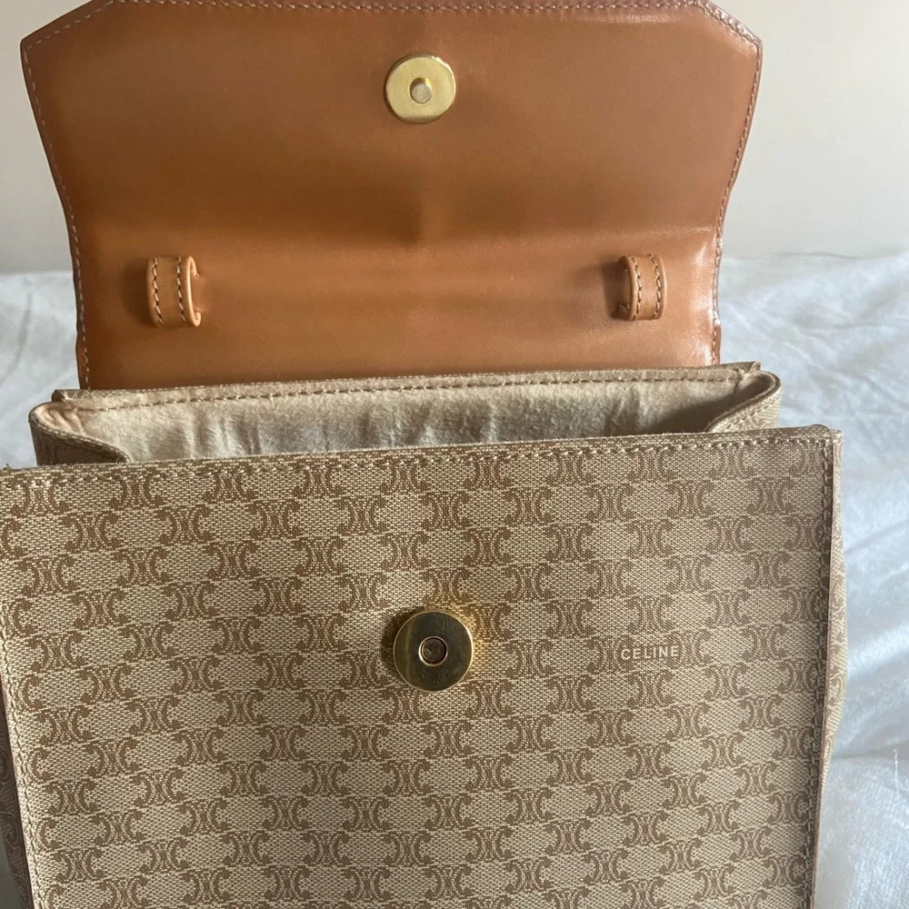 RARE CELINE VINTAGE HANDLE MACADAM BAG 
*Collector's item* - Picture 10 of 17